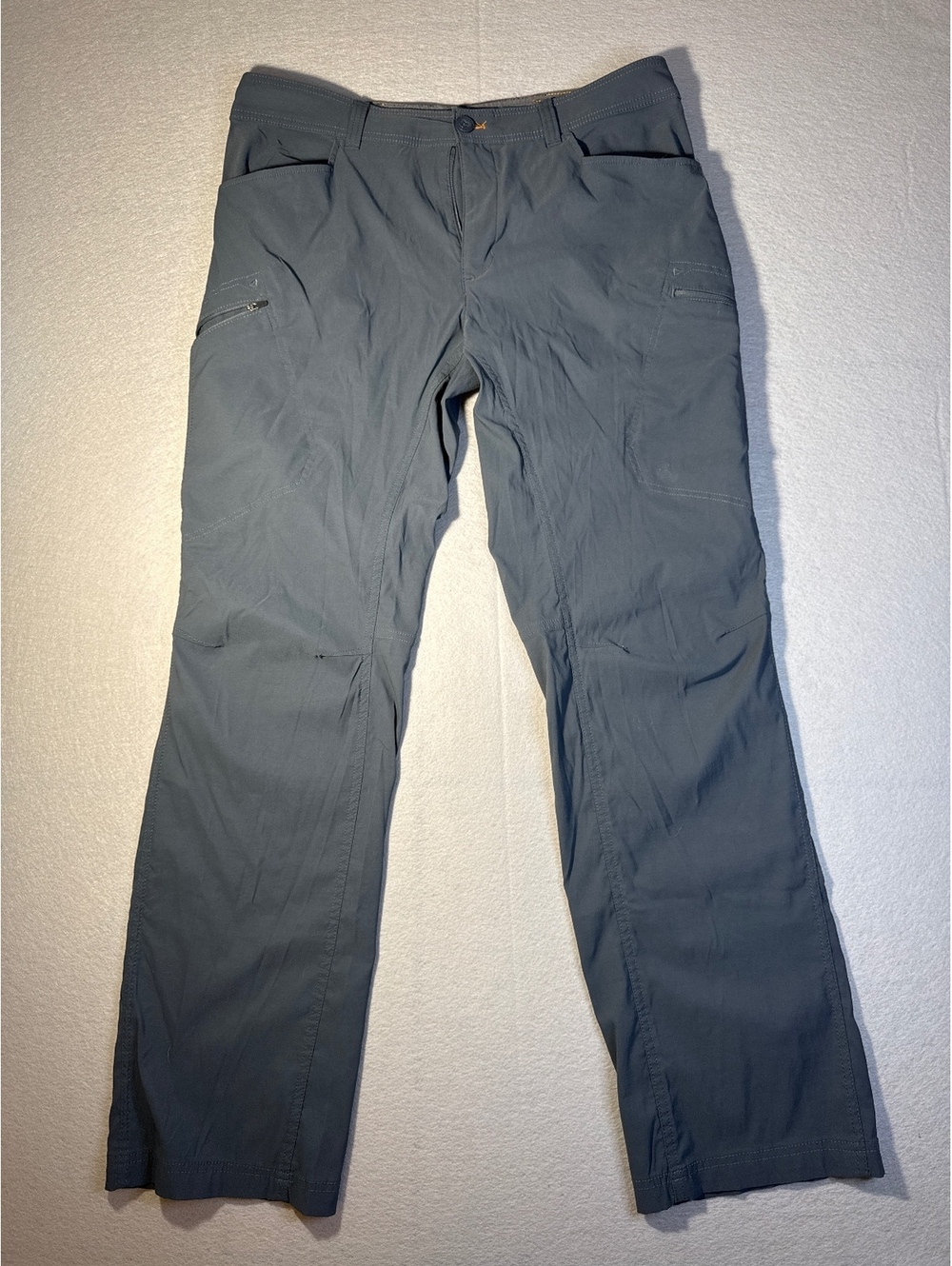Eddie Bauer Men's Gray Cargo Pants Size 38x34
